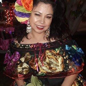 Meet your Posher, Elisa